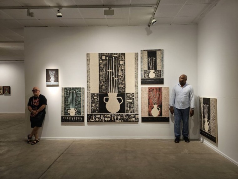 Expo La oscuridad fue el principio