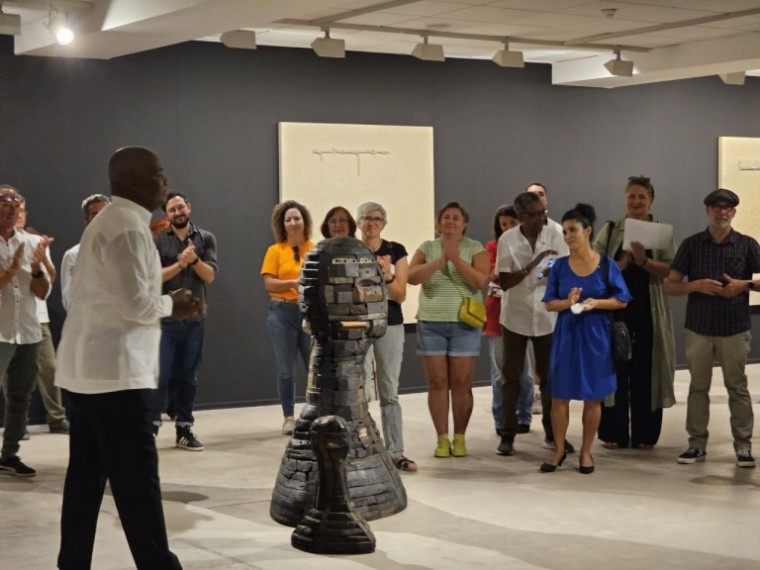 Expo La oscuridad fue el principio