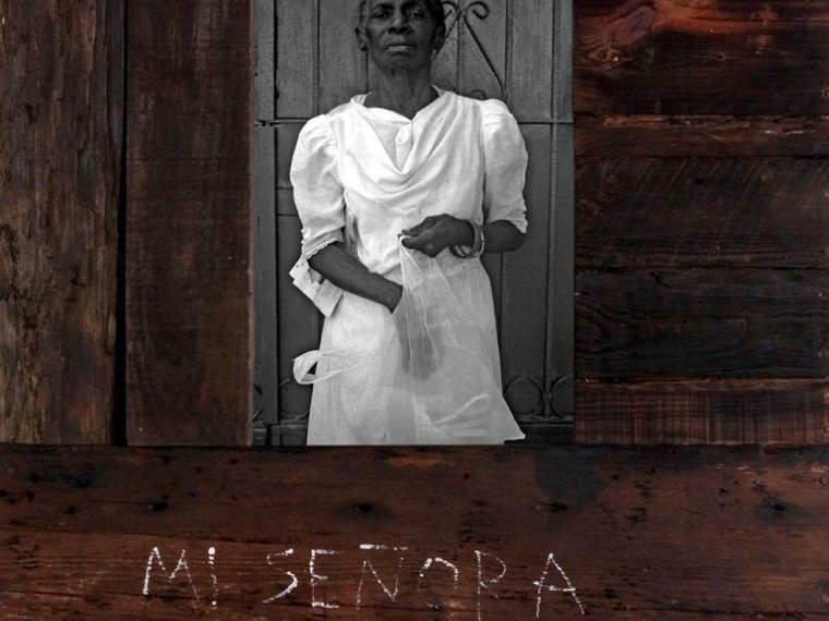 Mi señora, 2005. Caja de luz. 84 x 73 x 11,5 cm